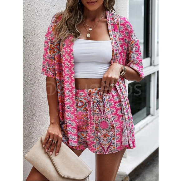 2 Piece Set: Pink Printed Kimono Shirt and Shorts - Picture 3 of 16